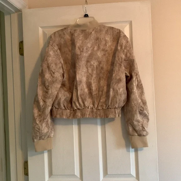 jacket - Picture 4 of 4